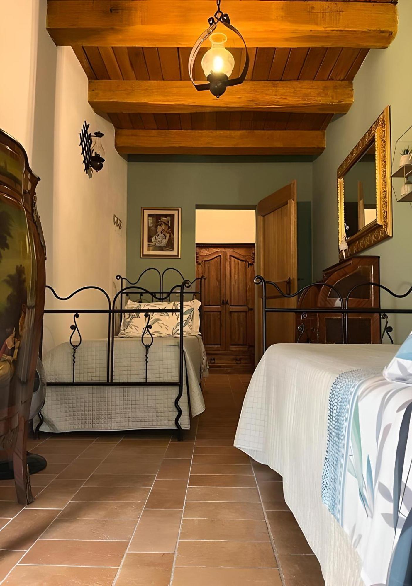 Agriturismo La Valle Dimenticata Urbania Δωμάτιο φωτογραφία