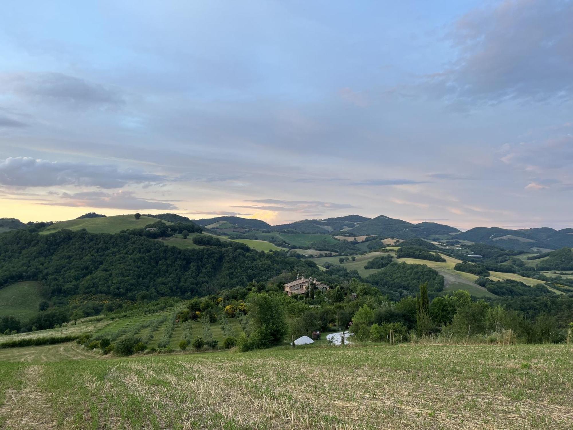Agriturismo La Valle Dimenticata Urbania Εξωτερικό φωτογραφία