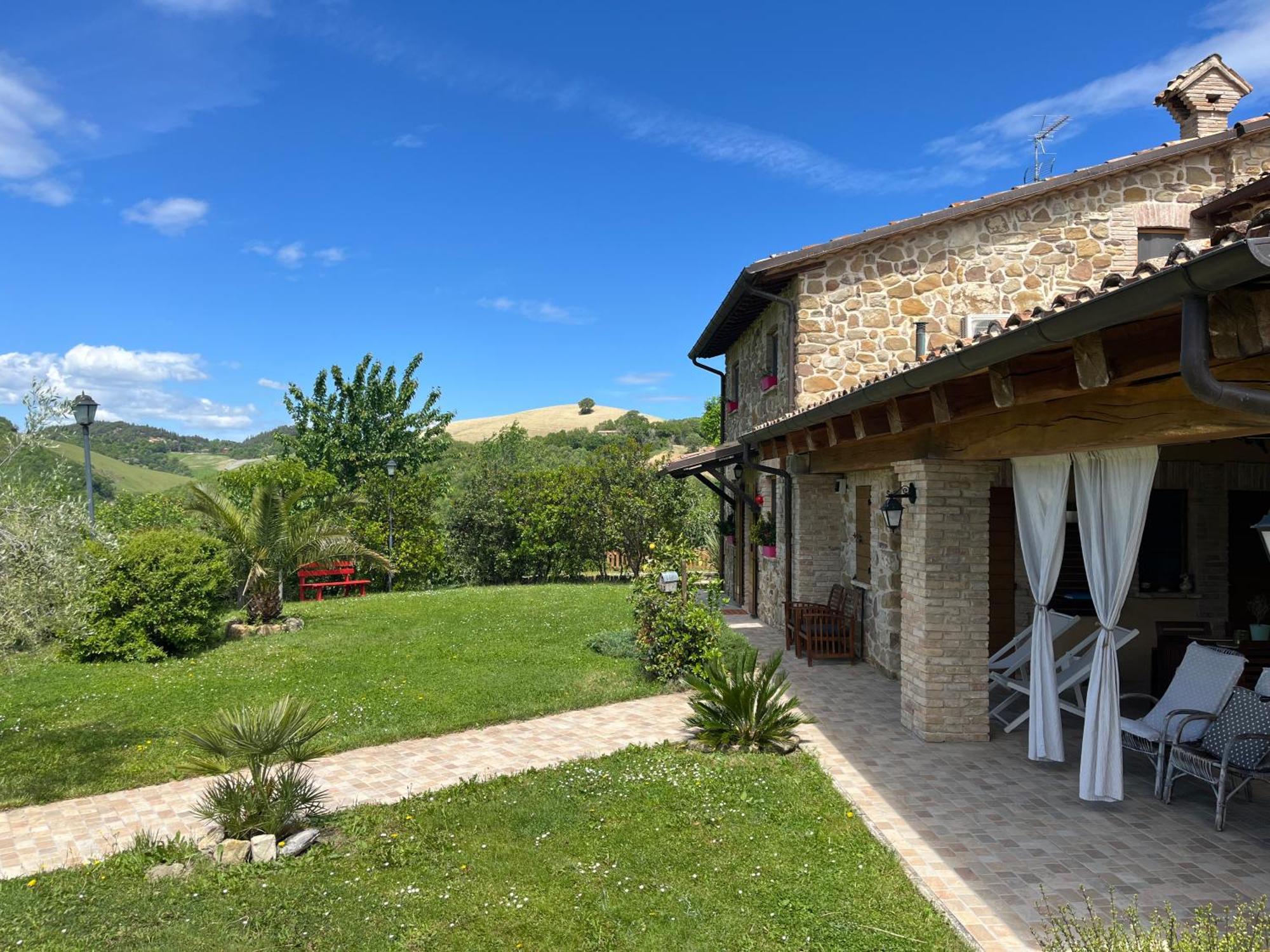 Agriturismo La Valle Dimenticata Urbania Εξωτερικό φωτογραφία